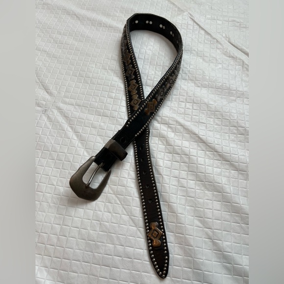 Unique Tribal Design Belt - Picture 6 of 11